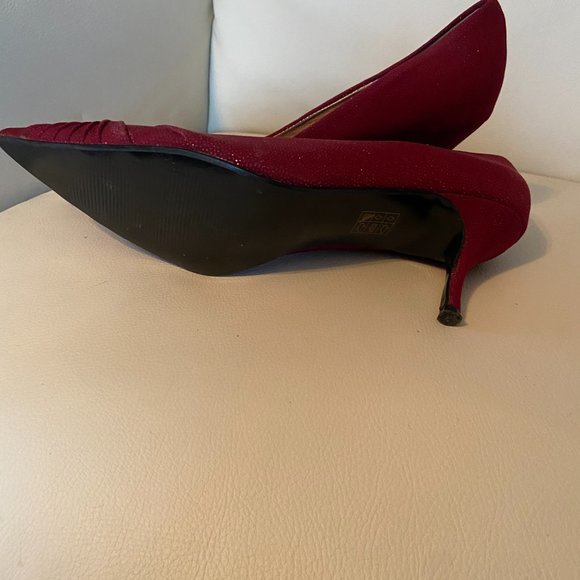 Rebecca Blue Deep Red Heels - Picture 3 of 4